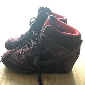 Nike burgundy wedge sneakers